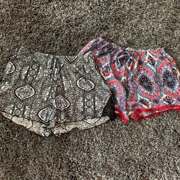 Boho Style Set of TWO Size Medium Shorts - Picture 7 of 8